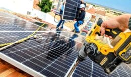 Quanto custa placa solar em 2024? Veja dicas e informações valiosas na hora de trocar para energia solar