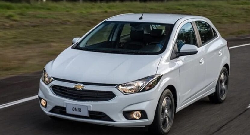 Chevrolet Onix SAI DO MERCADO e será substituído por carro de R