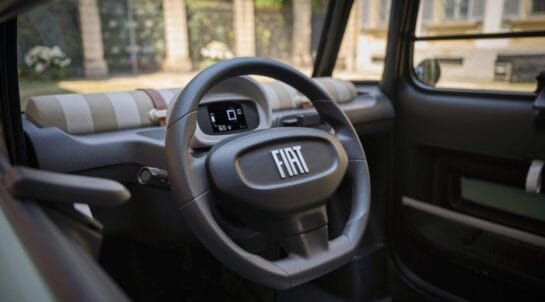Fiat chega com dois pés na porta e lança novo modelo que ressuscita carro popular por R$ 39 mil