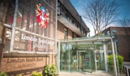 London South Bank University oferece bolsa de estudos na Inglaterra