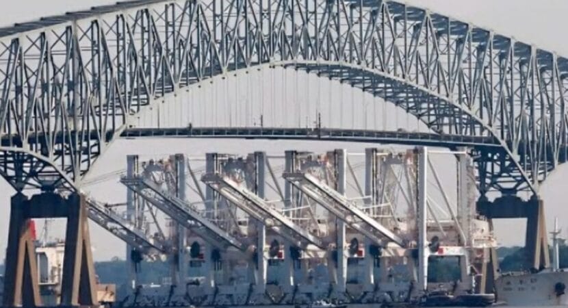 A luta para reconstruir a ponte que colapsou em Baltimore no incidente com navio cargueiro