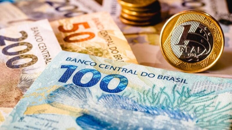 Quanto é preciso ganhar para ser considerado rico no Brasil. (Imagem: reprodução)