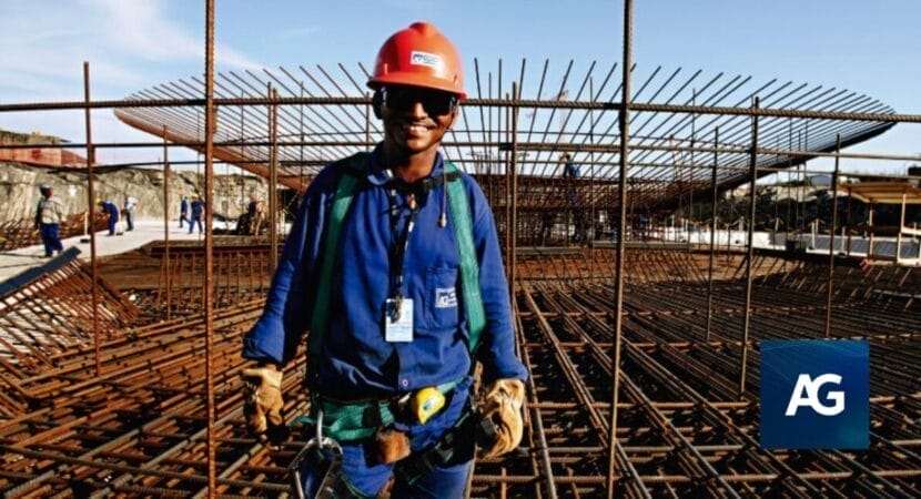 Andrade Gutierrez abre diversas vagas de emprego em todo o Brasil; oportunidades para ajudante, operador de escavadeira, motorista de carro pesado, pedreiro e mais