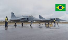 Primeiro caça F39 Gripen é montado na Embraer, marcando um momento histórico para a Força Aérea Brasileira 