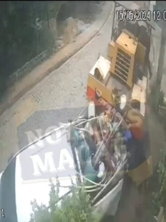 Rolo compressor atinge  trabalhador em Macaé