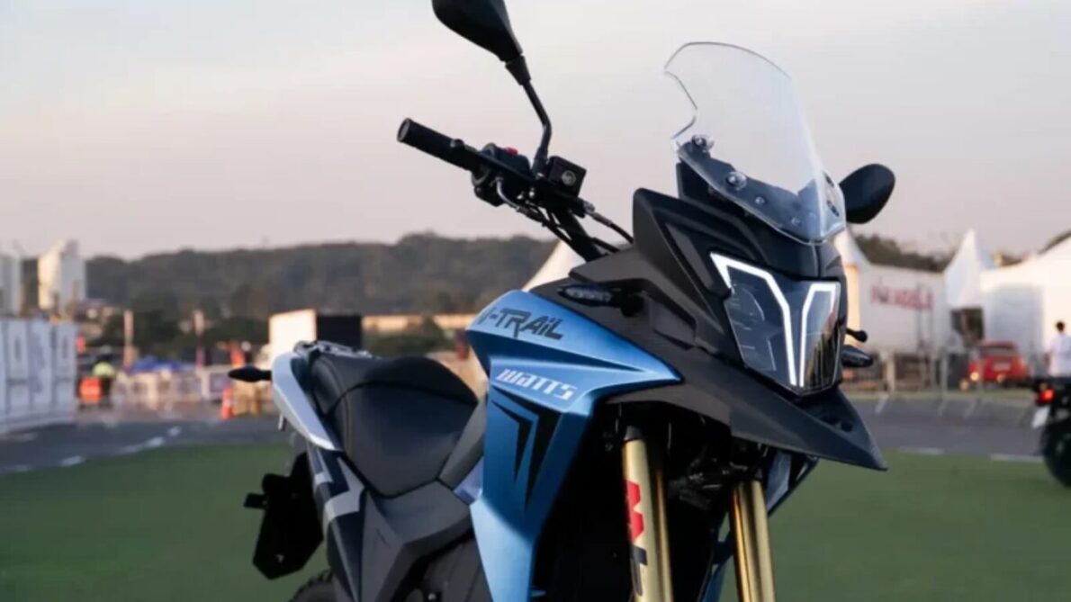 Adeus Sahara 300 ? A nova moto elétrica W-Trail de 160 cc ‘chegou chegando’ para agitar o mercado com carregamento rápido e uma autonomia impressionante!