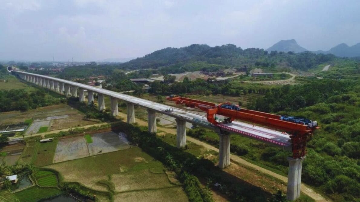 A ferrovia da Indonésia de US$ 6 bilhõe e o trem bala que promete revolucionar o transporte no sudeste asiático