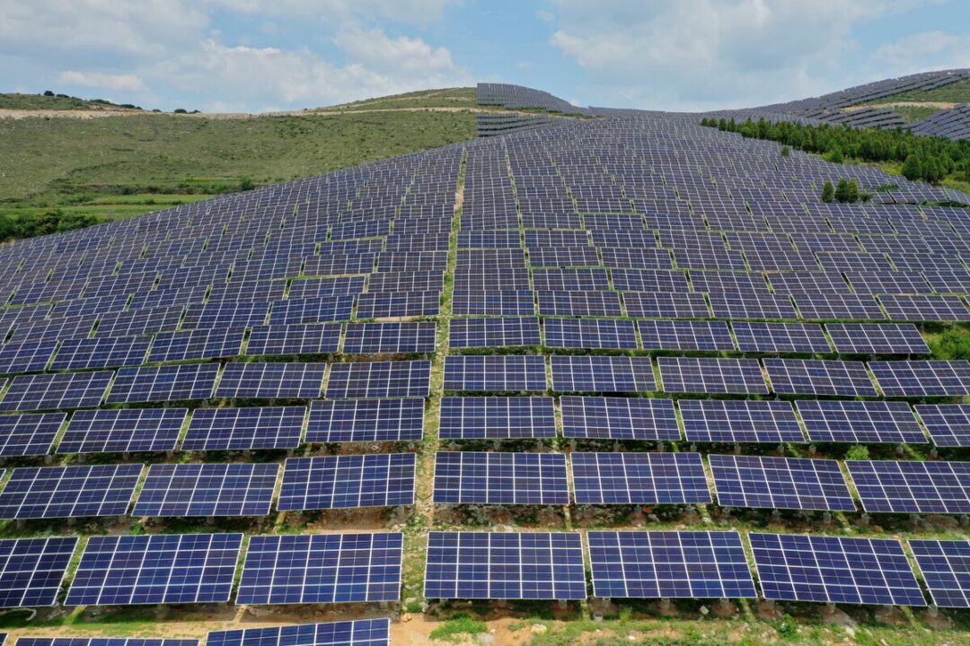 energia - energia solar - energia renovável - painéis solares - placas solares