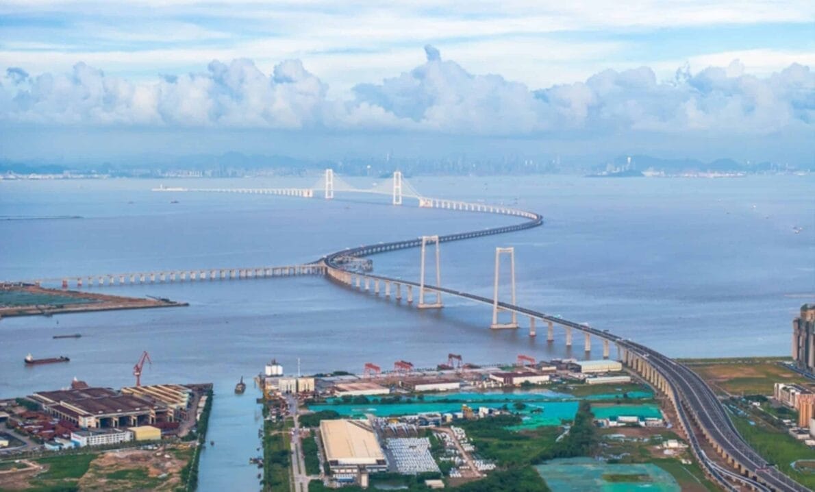 O novo maior túnel do mundo acaba de fazer a China quebrar dez recordes mundiais! 24 km de comprimento e limite de velocidade de 100 km/h 