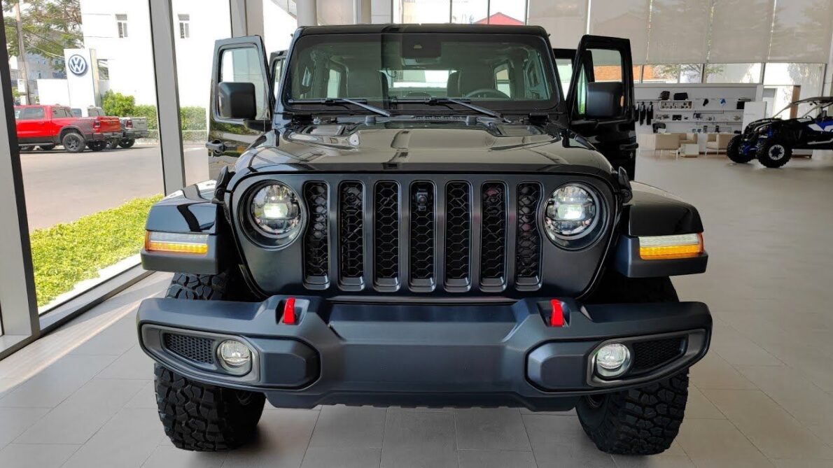 A Jeep acaba de trazer para o Brasil os novos Jeep Wrangler e Gladiator 2025, modelos que prometem sacudir o mercado dos amantes de aventuras fora de estrada