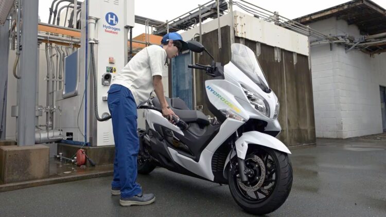 Suzuki revoluciona com moto movida a hidrogênio: Novas patentes chocam o mundo com inovações ainda mais surpreendentes