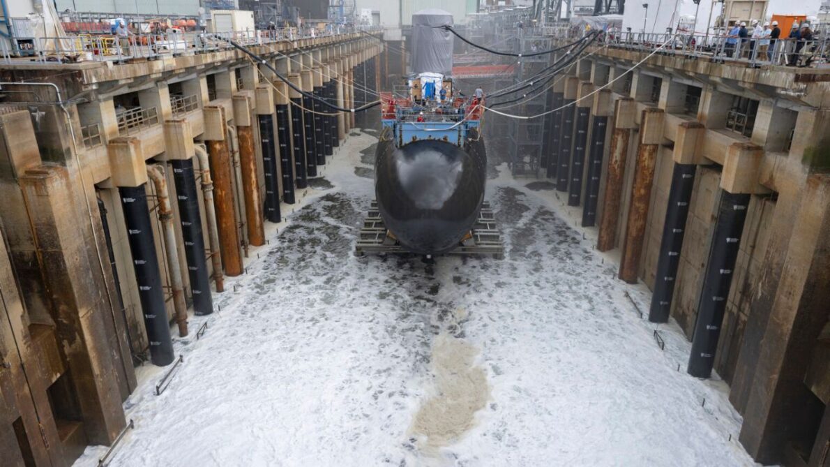 Marinha dos EUA acaba de lançar o USS IDAHO, novo submarino nuclear da classe Virgínia