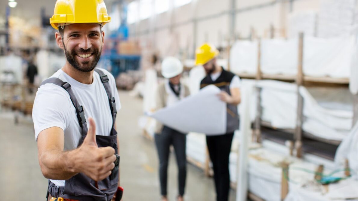 Investimento de R$ 15 milhões em nova fábrica do setor de laserterapia em Camaçari promete criar 1.000 vagas de emprego e modernizar a saúde local.