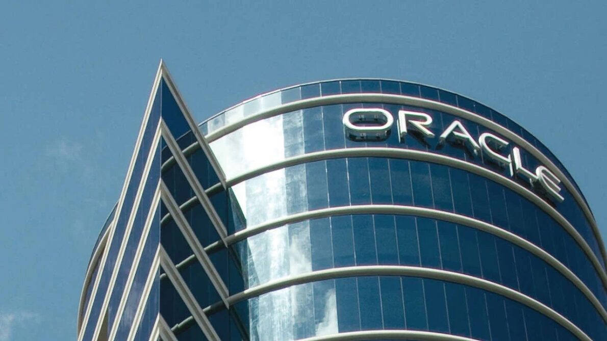 Trabalhe de casa! Oracle oferece salários de até U$S 5.000 dólares para ocupar milhares de vagas home office e presenciais