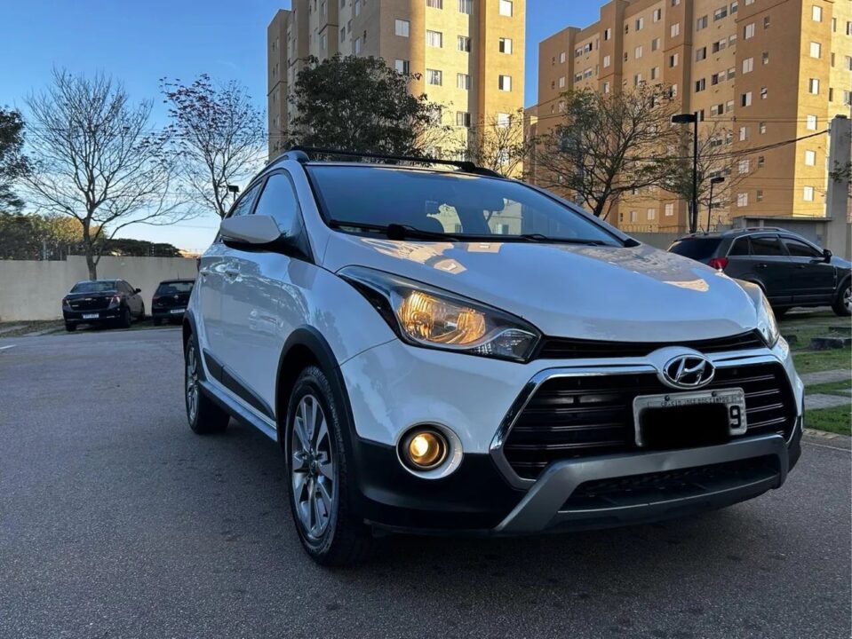 Por menos de 48 mil reais, carro popular da Hyundai, HB20X desbanca modelos atuais na categoria de hatch aventureiro com consumo de 13,3 km/l com gasolina