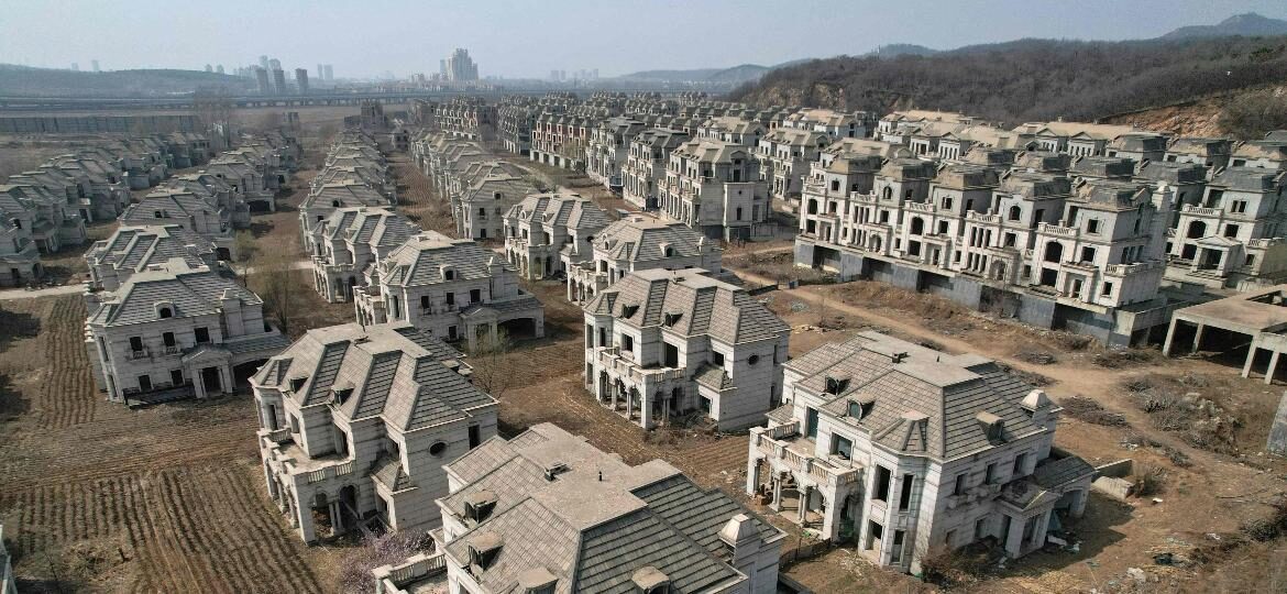 O mistério das mansões milionárias abandonadas na China. (Imagem: JADE GAO/AFP)