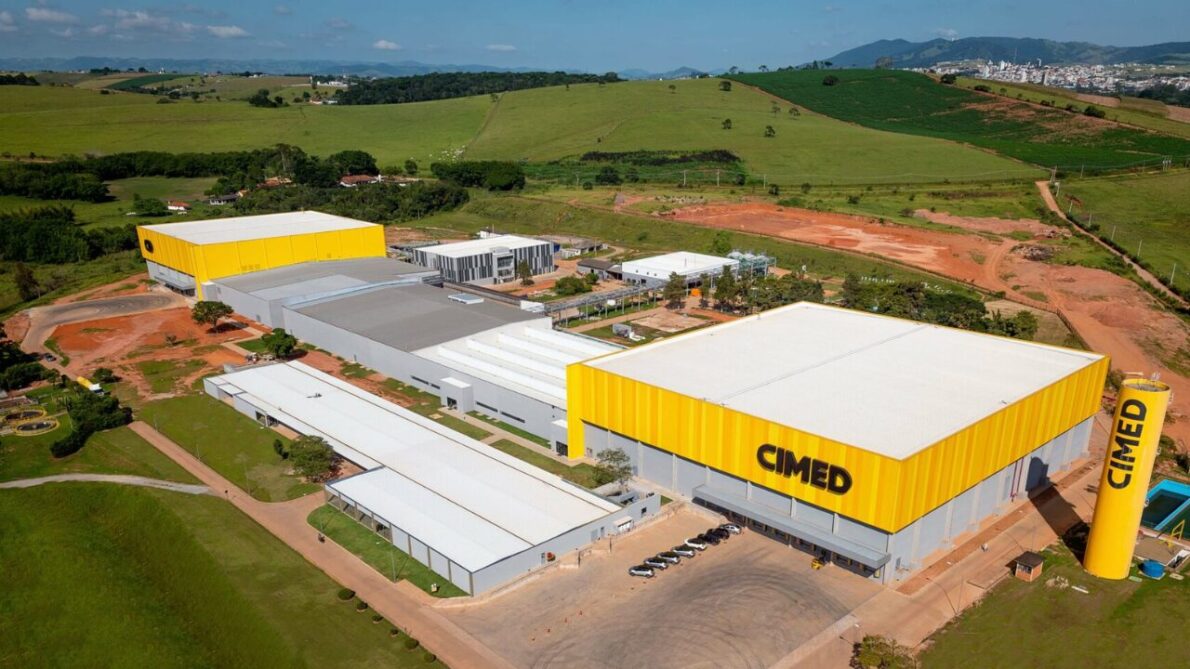 Cimed destina um investimento de R$3,5 Bilhões para expandir produção e considera nova fábrica no Norte ou Nordeste, além de investir em tecnologia.