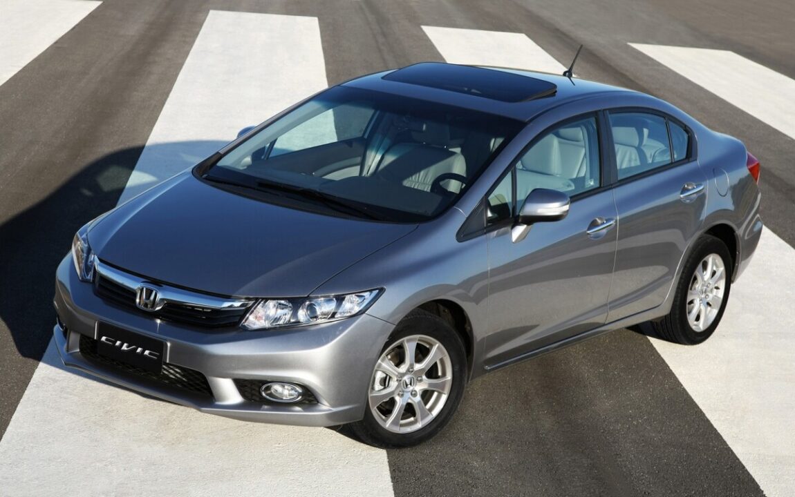 Custando R$ 40 mil, Honda New Civic ainda faz história no mercado de sedãs ao esbanjar consumo de 18,3 km/L