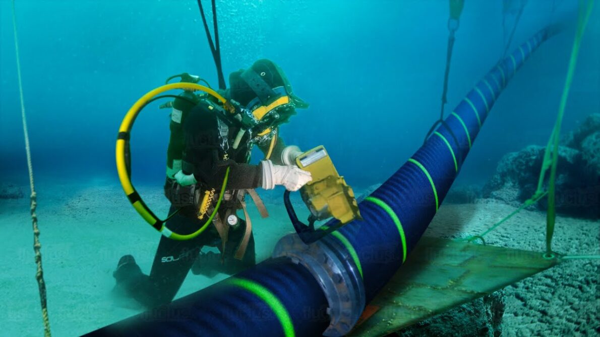 Infraestrutura invisível de cabos submarinos é responsável por manter a internet funcionando, mesmo sob ataque de forças da natureza