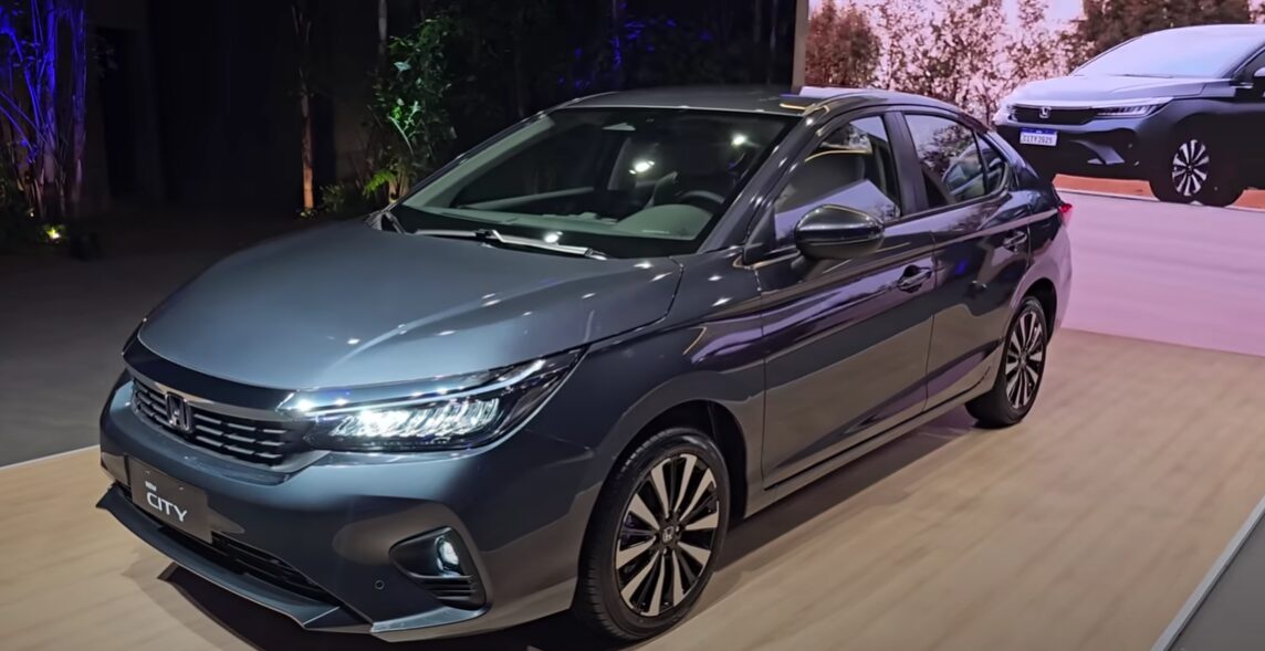 Cheio de atualizações e novidades tanto na versão sedã quanto na hatchback, o novo Honda City 2025 promete ser a escolha perfeita