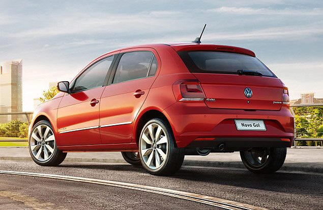 Volkswagen Gol Track 1.0 MPI 2017 custa R$ 44.738 na FIPE, faz até 756 km com um tanque de gasolina e tem manutenção acessível. (Imagem/ divulgação)