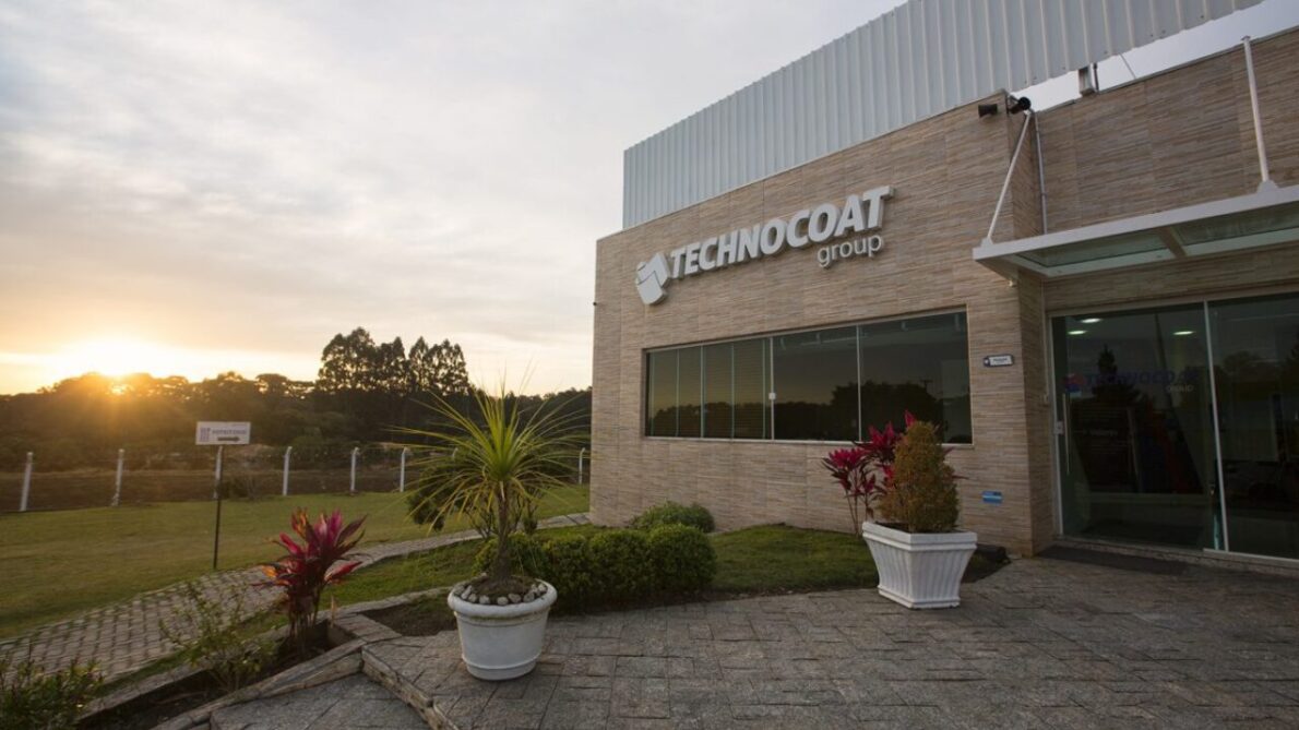 Grupo Technocoat realiza investimento de mais de R$ 25 milhões na construção de uma nova fábrica em Telêmaco Borba, focada na produção de celulose reciclada.