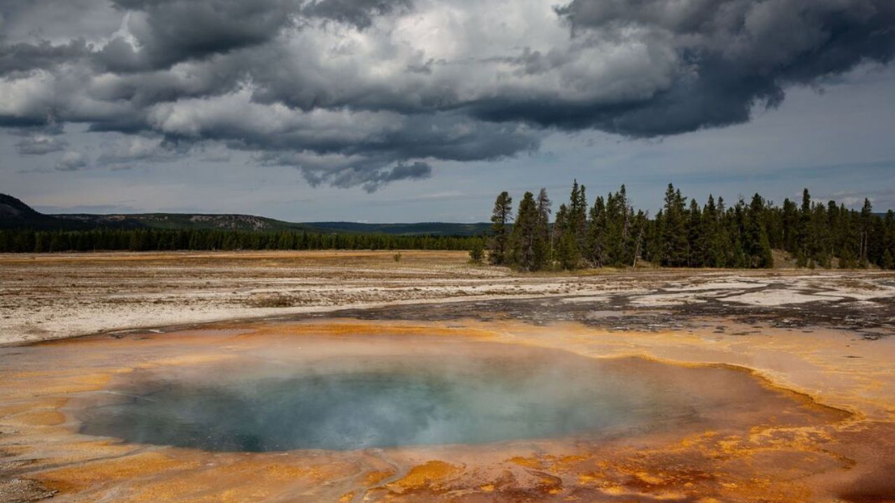 Alerta de Yellowstone: supervulcão pode estar 'se preparando para explodir'