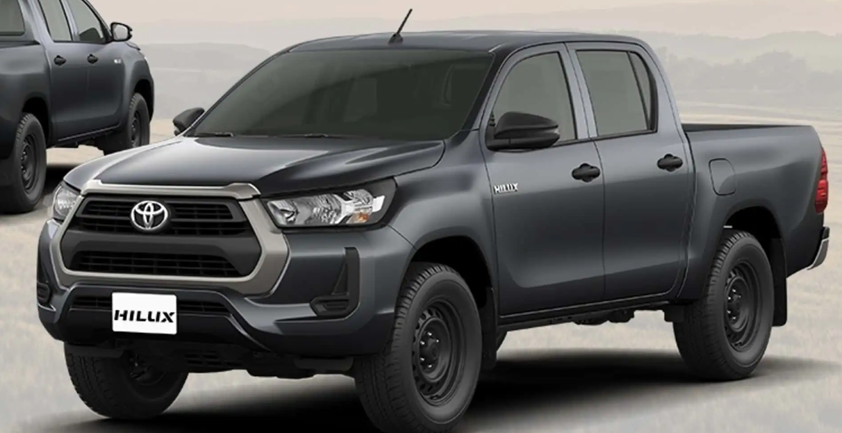 A Toyota Hilux tem preços que variam de R$ 237.600 a R$ 294.900 no valor público. Com os descontos para CNPJ e produtores rurais, os preços caem para R$ 193.183,81 a R$ 240.169,80, com abatimentos de até R$ 54.730,20.
