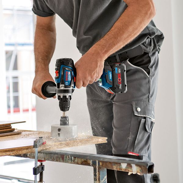 Bosch GSB 18V-150 C a furadeira mais forte do mundo 💪 Analisamos a alegação, o teste DEKRA e o confronto com as rivais. 