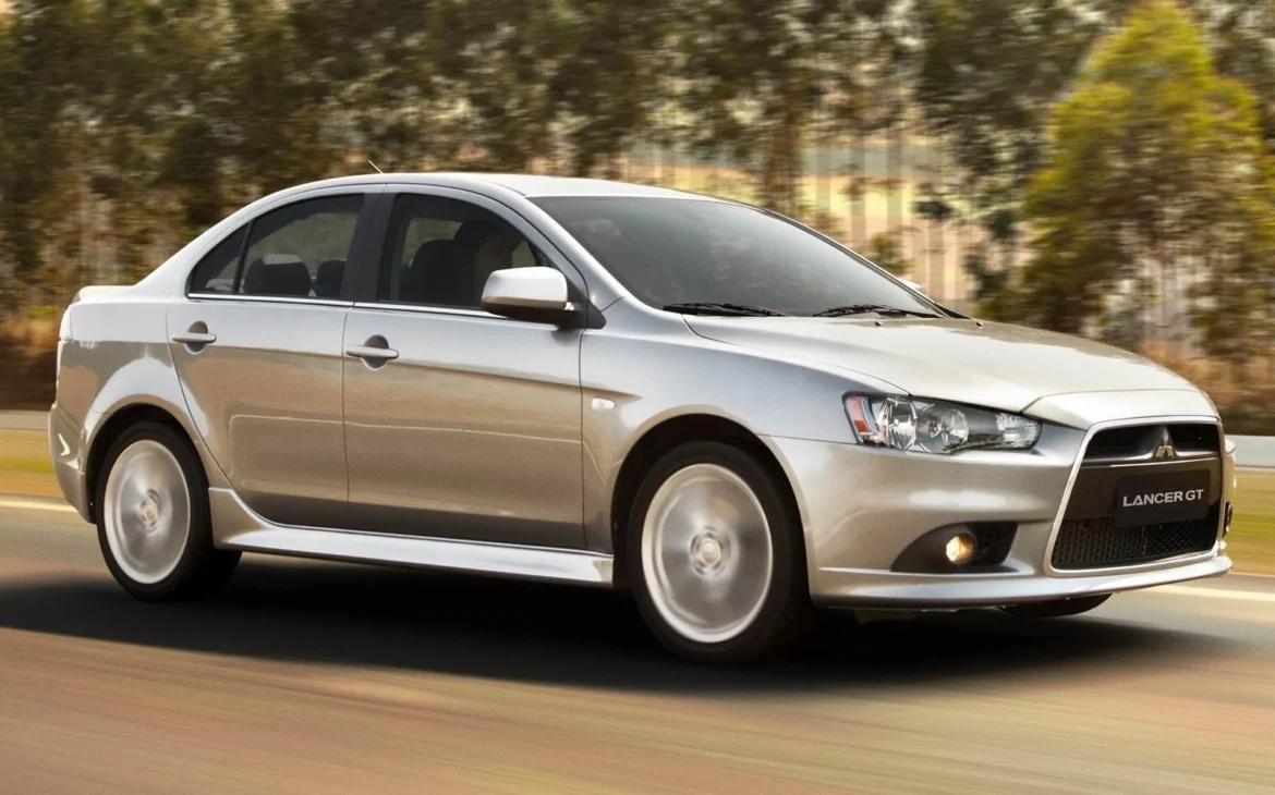 Descubra carros baratos completos e potentes que custam menos que carros populares 0km básicos no mercado atual.