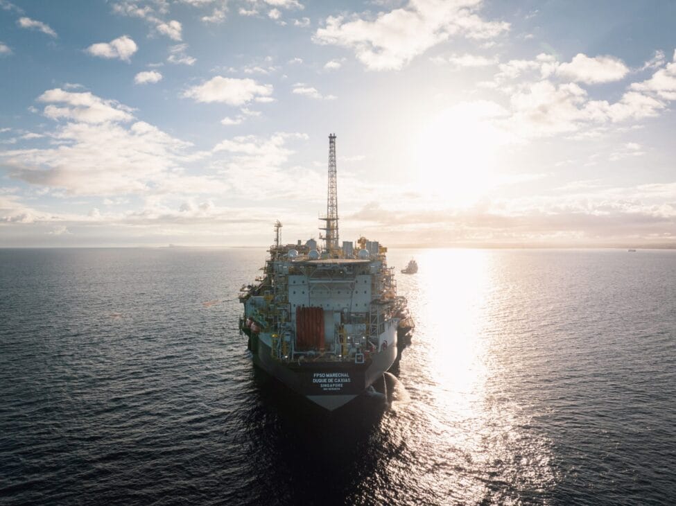 Navio-plataforma Marechal Duque de Caxias atinge pico de 180mil bpd no pré-sal! Veja o ramp-up recorde em Mero e a futura tecnologia HISEP. Saiba mais!