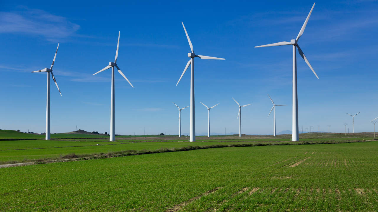 A Sudene liberou R$ 8,6 milhões para ampliar a energia eólica na Bahia, financiando quatro novos parques do Complexo Assuruá 5.
