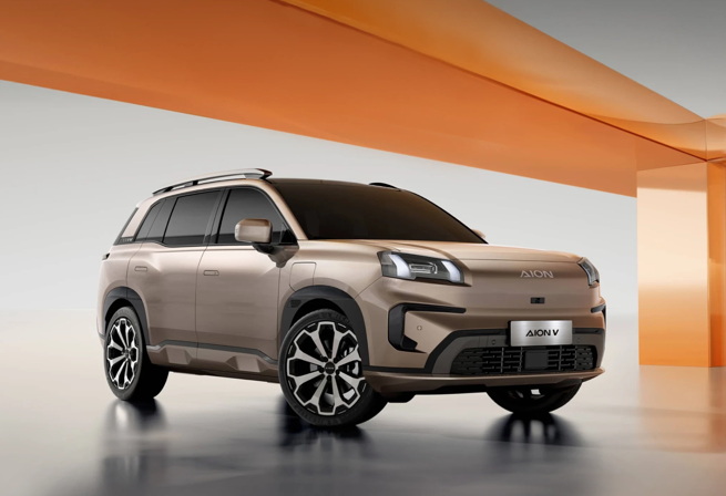 Este SUV elétrico de porte médio, o Aion V, destaca-se pela autonomia de 389 km (Inmetro) e recarga rápida. Equipado com motor de 204 cv, o modelo também conta com um pacote completo de tecnologias de assistência. Foto: Divulgação