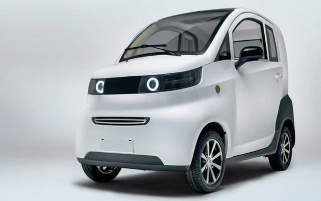 O Ark Zero é um microcarro elétrico europeu ultracompacto e de baixo custo para duas pessoas, ideal para trajetos urbanos curtos, mas com autonomia limitada.