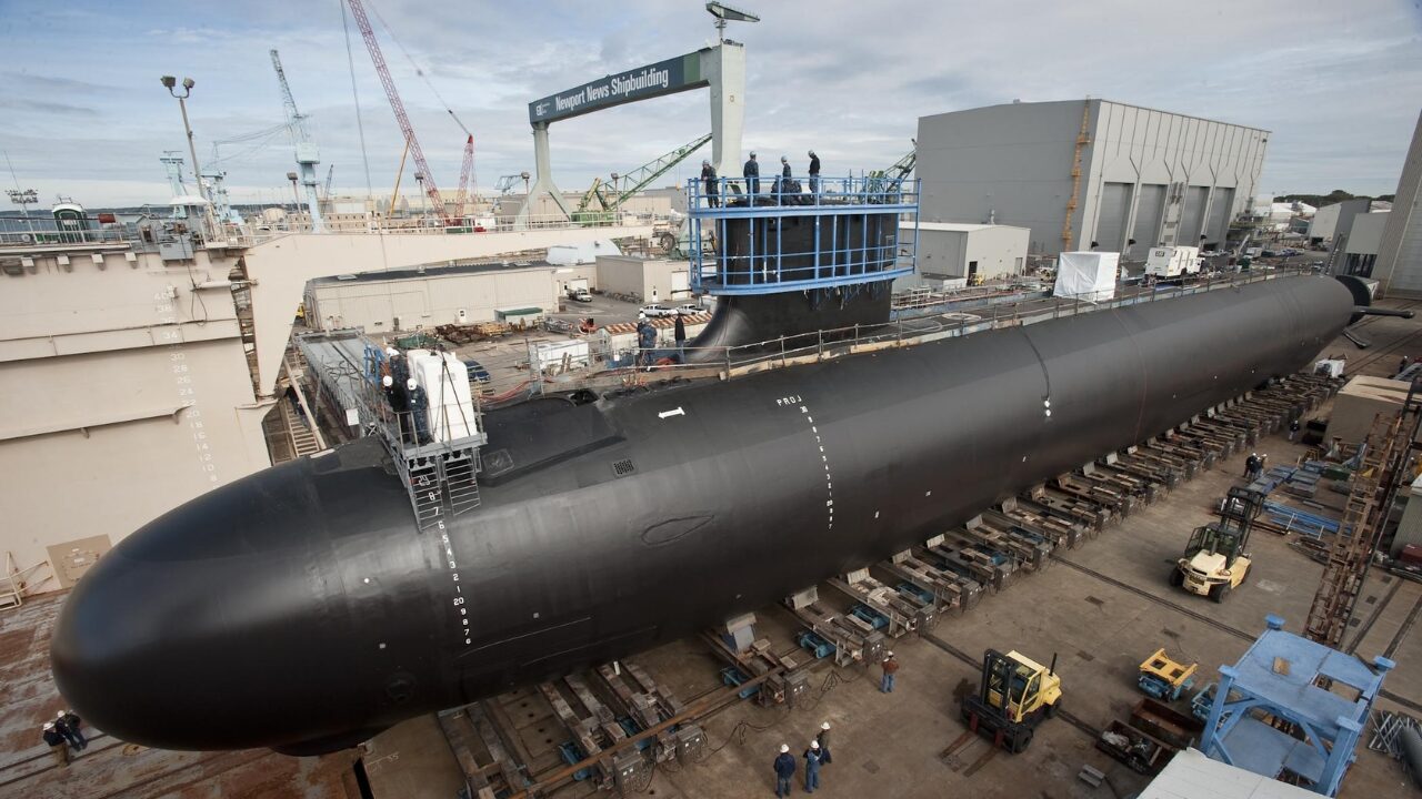 A General Dynamics Electric Boat firmou contrato de US$ 12,4 bilhões para construir submarinos da classe Virginia.