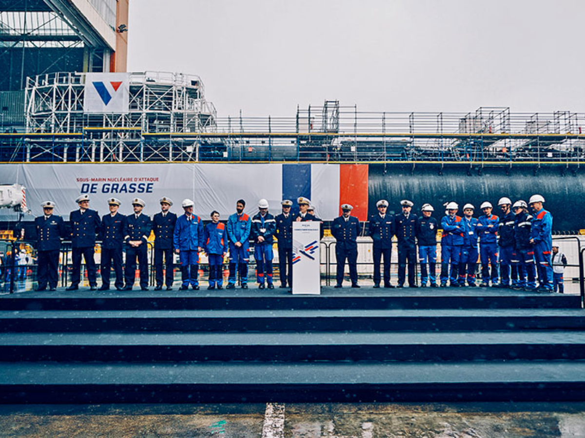 A França apresentou o De Grasse, um submarino de ataque nuclear colossal, com tecnologia de ponta e capacidade de operar por mais de 270 dias ao ano.