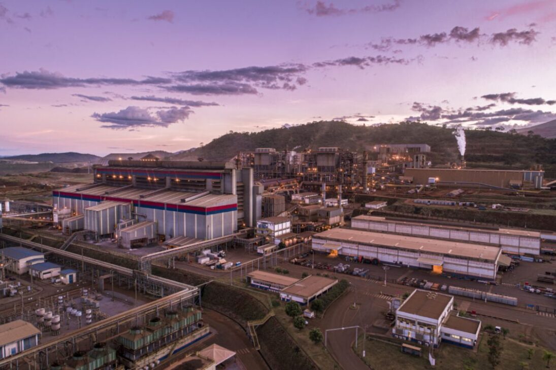 A compra chinesa de US$ 500 milhões pelo níquel brasileiro que acirra a disputa com a Vale