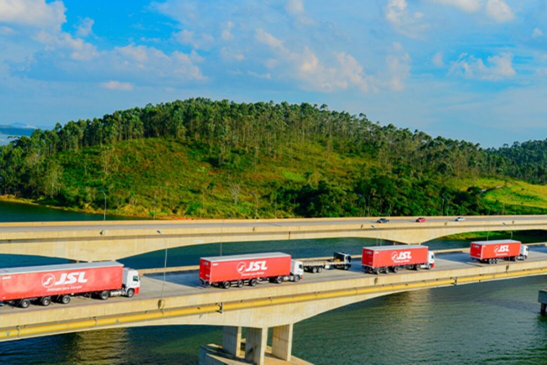 A maior frota de caminhões do Brasil tem 6.490 veículos e uma receita anual de R$ 7,3 bilhões