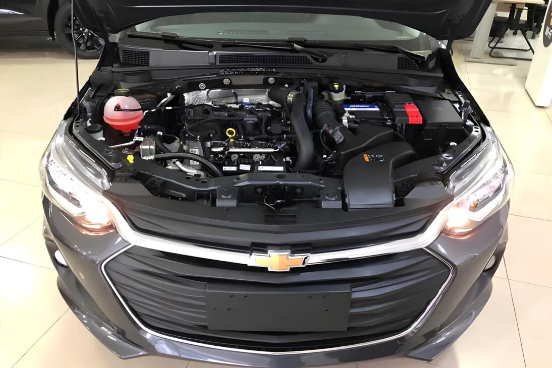 Motor 1.0 turbo flex de 116 cv e até 17,7 km/l faz do Onix Turbo 2025 o ...