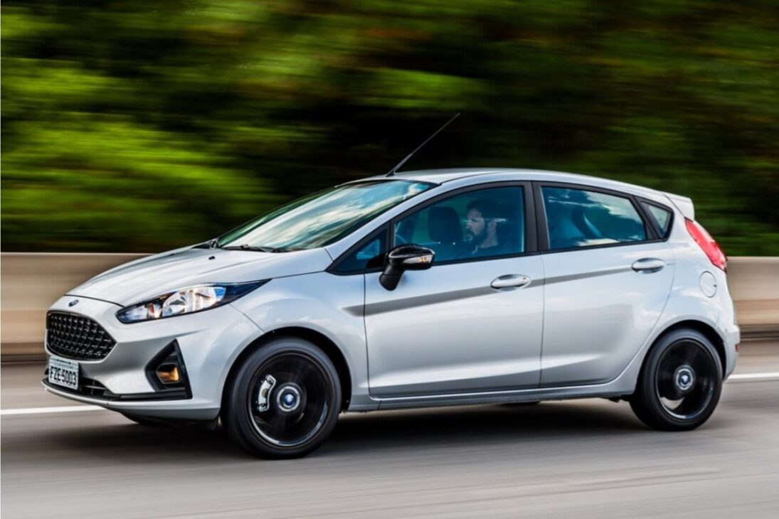A má fama se espalhou e impactou diretamente o mercado de usados. Hoje, comprar um dos carros equipados com polêmico câmbio Powershift exige um nível de cautela e conhecimento muito acima do normal. Este guia detalha quais são os modelos, os problemas mais comuns e o que você precisa saber para não transformar o sonho do carro seminovo em um pesadelo mecânico.