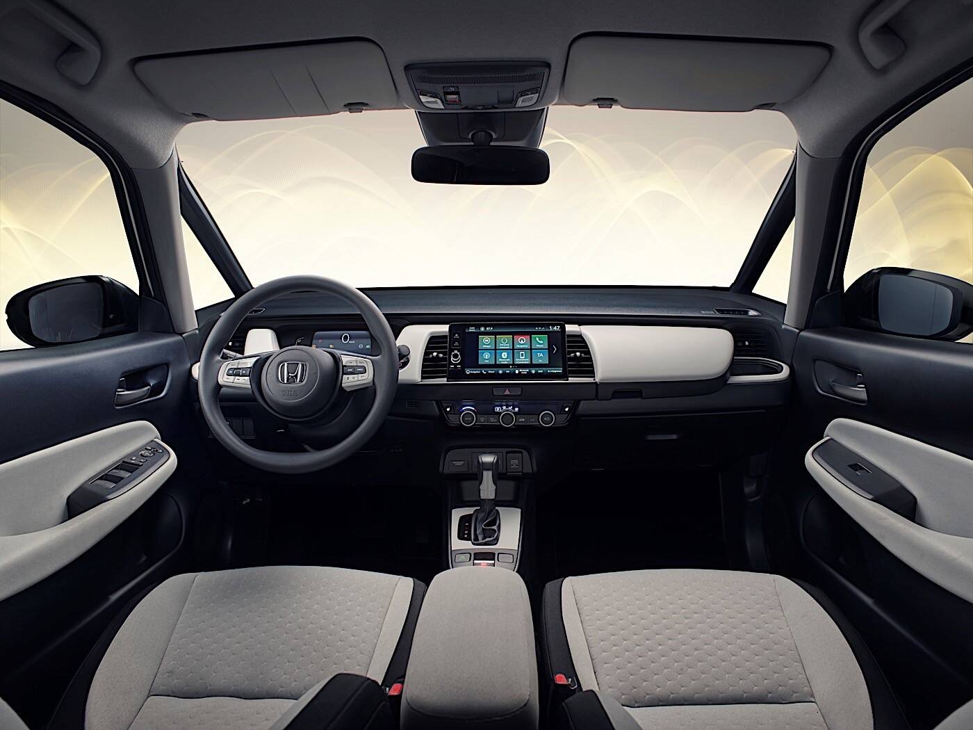 Esse hatch da Honda saiu de linha, mas segue valorizado por quem busca um japonês confiável, com câmbio automático sem sustos e espaço de sobra por até R$ 50 mil
