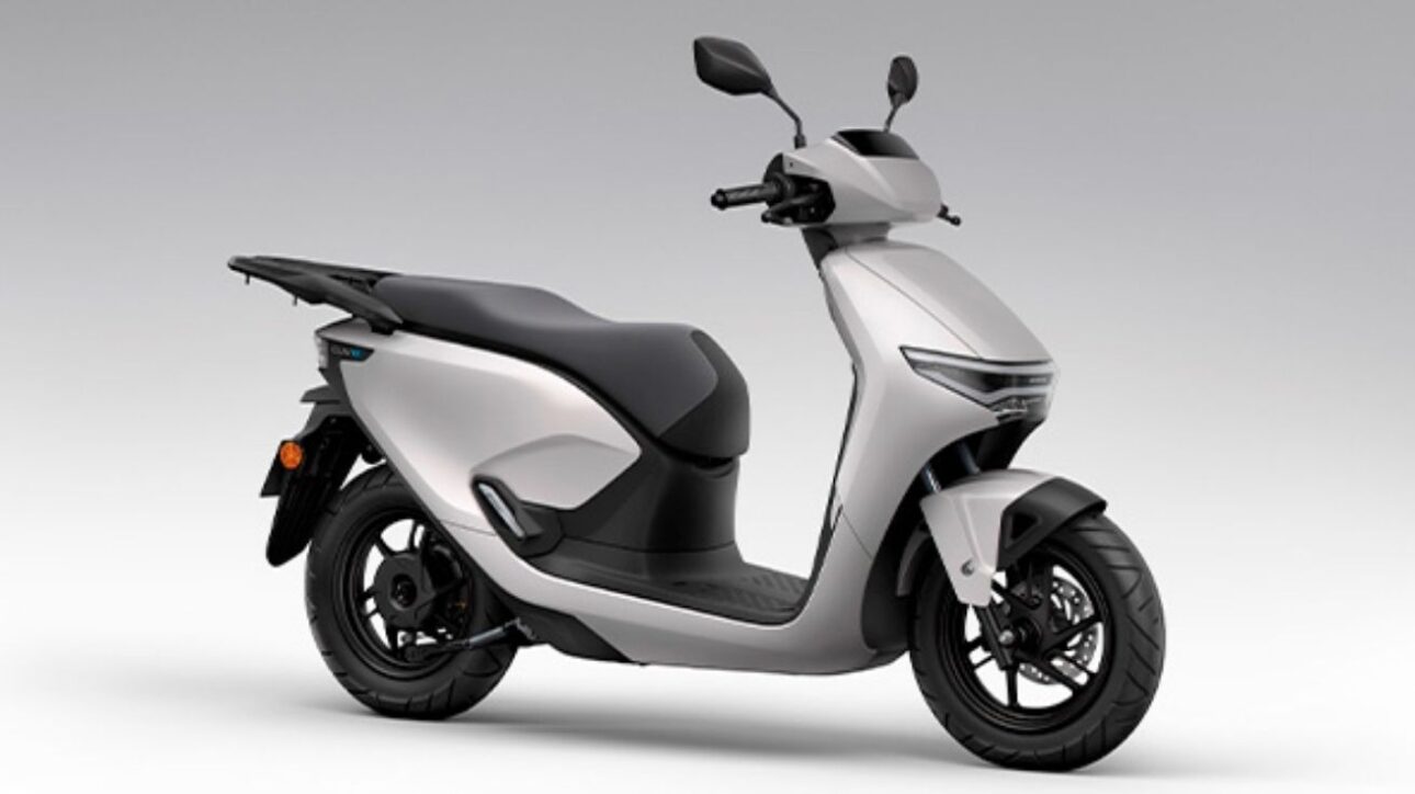 Honda registra scooter elétrica com autonomia de 80 km e recarga em 6 h, mirando Yamaha, Shineray e VMoto no mercado brasileiro.