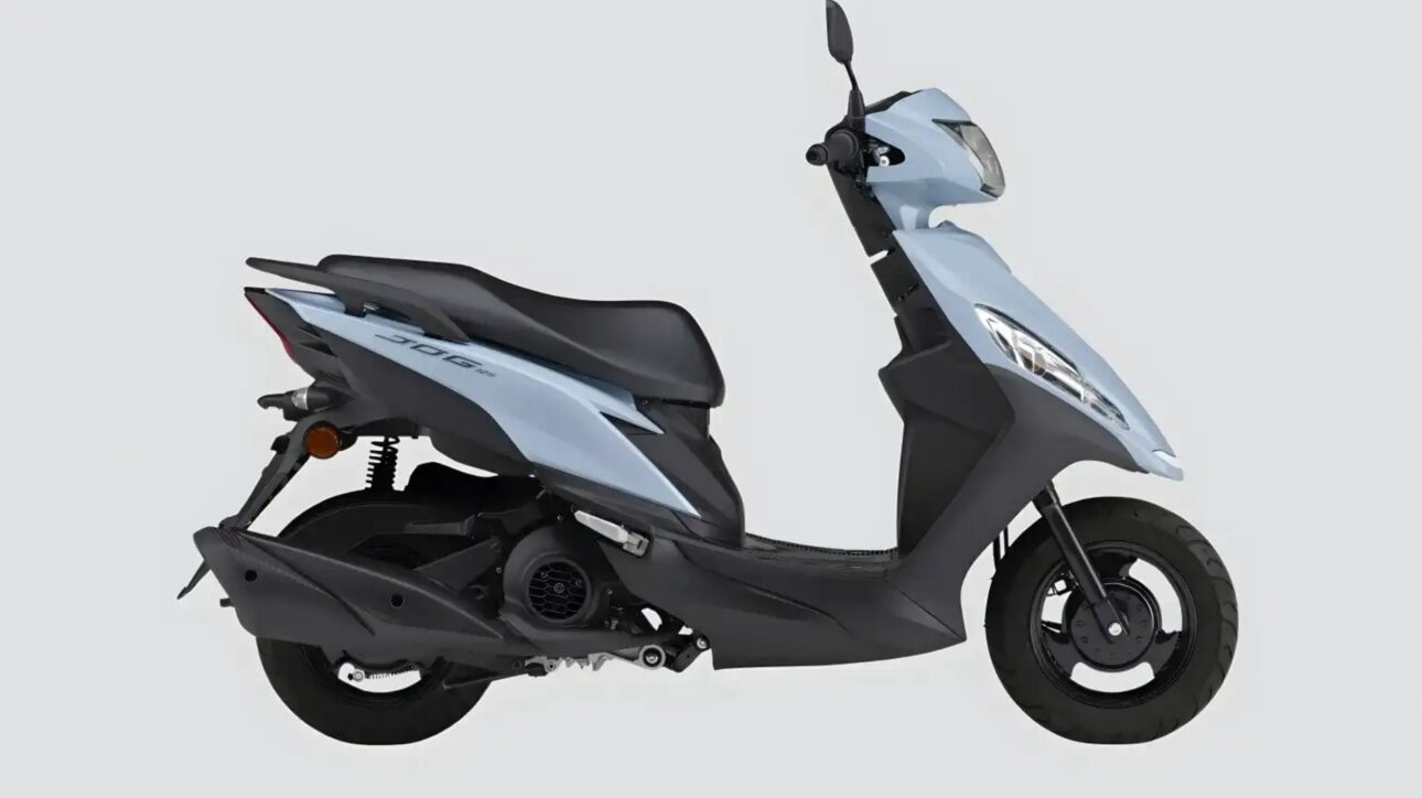 Conheça a Yamaha JOG 125, a scooter urbana que roda 200 km com 4L, pesa só 95 kg e custa menos de R$ 9 mil. Design e economia unidos.