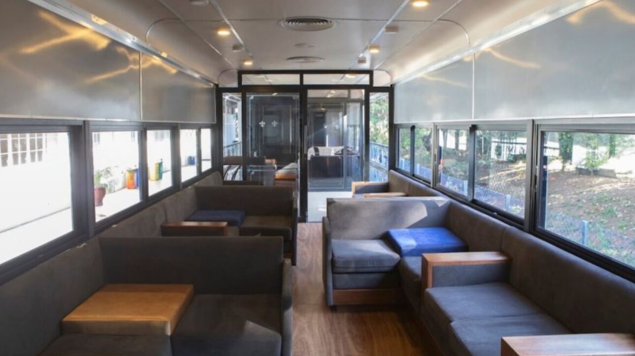 Descubra o Trem da República, passeio entre Itu e Salto com história, paisagens rurais e arte a bordo. Ideal para um final de semana em família. (Imagem: Serra Verde Express/Divulgação)