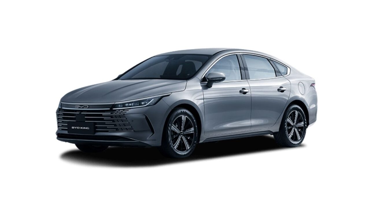 BYD King - BYD King chega para desafiar o Toyota Corolla Hybrid com mais potência, autonomia elétrica e tecnologia inovadora no mercado brasileiro de sedãs.