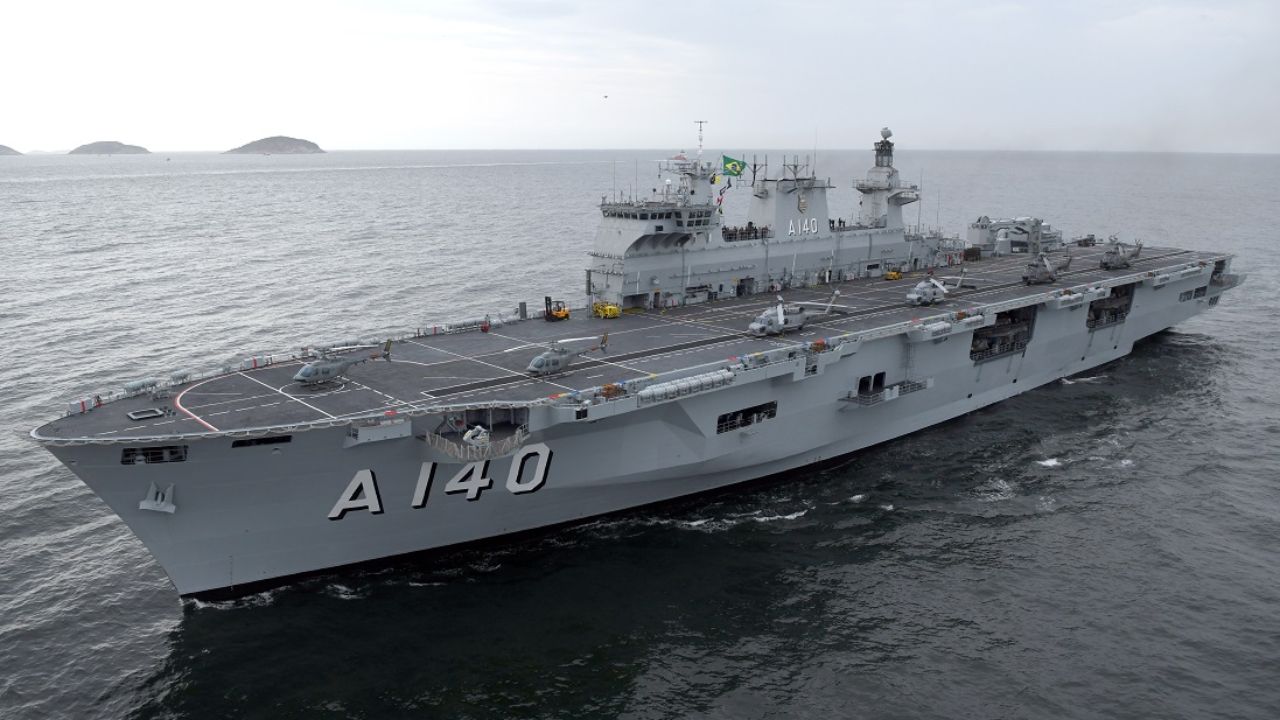 O NAM “Atlântico” é o maior navio da Marinha do Brasil e atua em missões militares e humanitárias. Saiba sua origem, capacidades e importância para o país.