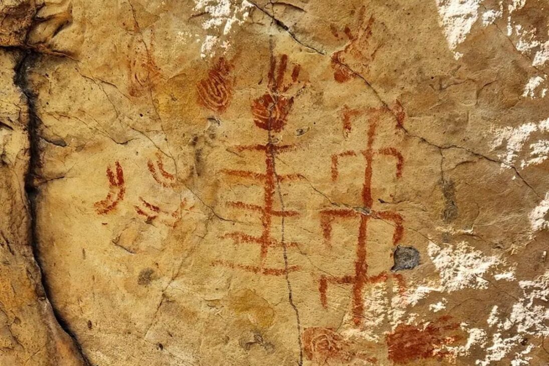 O Parque Nacional de Sete Cidades, com suas formações rochosas que parecem monumentos e pinturas rupestres de 6.000 anos
