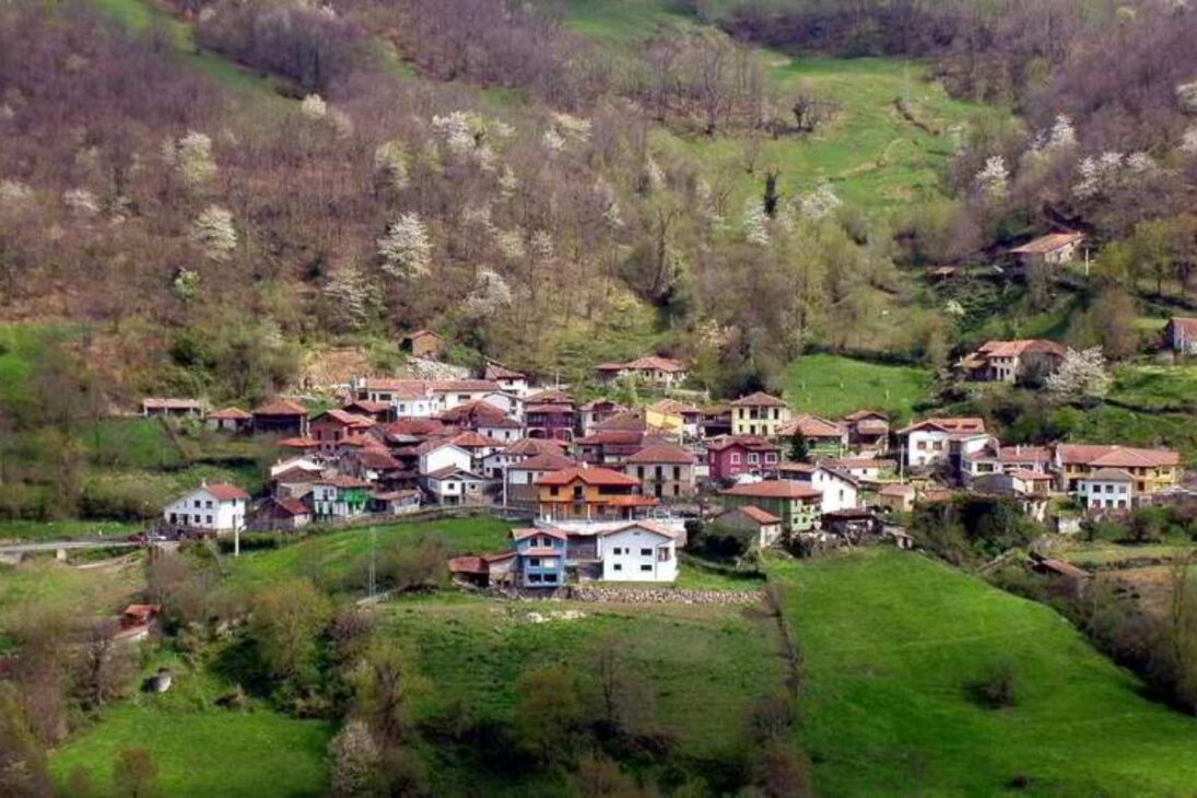 Ponga, na Espanha, oferece 3.000 euros por casal e mais 3.000 por filho