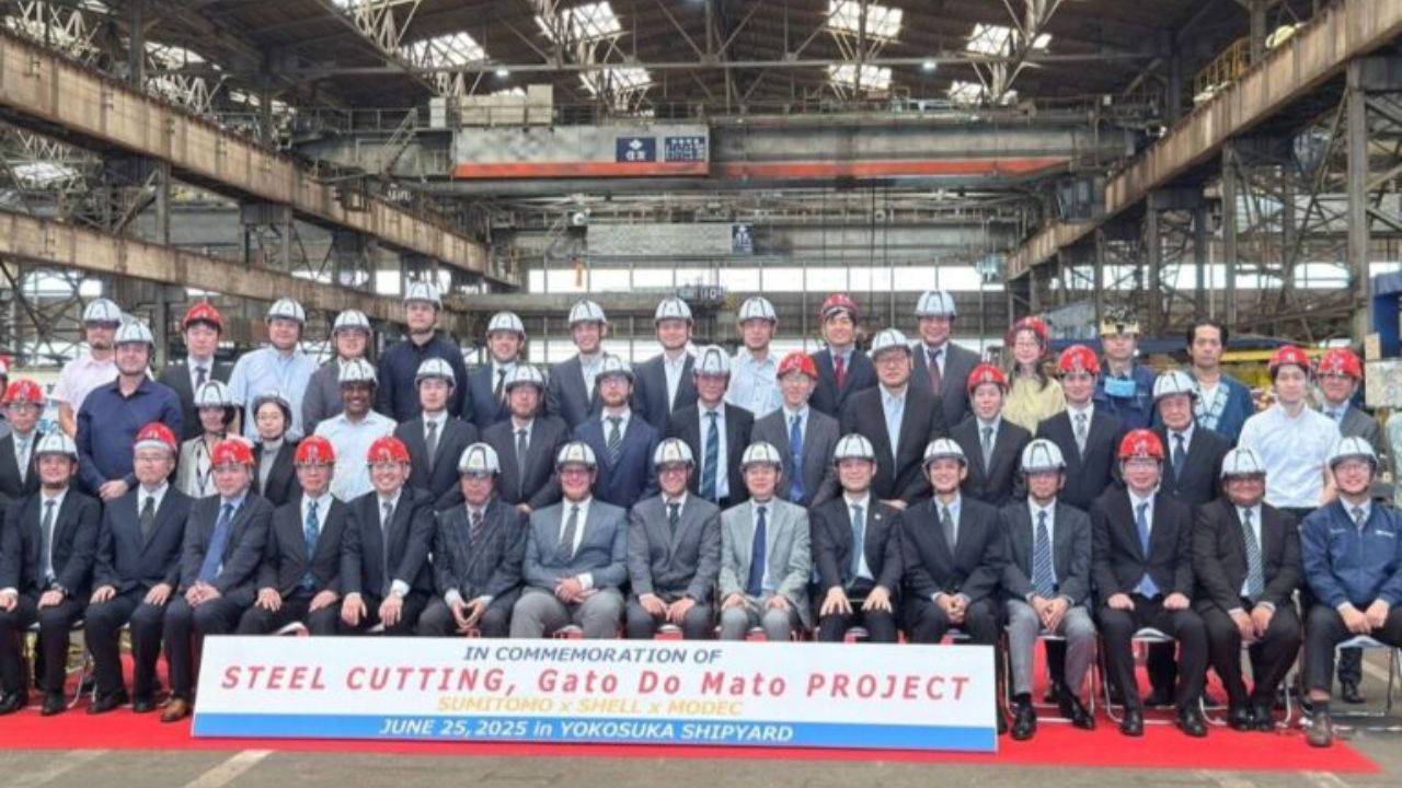 Shell dá início à construção de FPSO no Japão para o campo Gato do Mato, no pré-sal da Bacia de Santos. Projeto prevê início das operações em 2029.