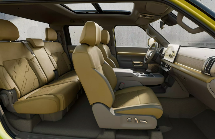 Nissan Frontier híbrida custa R$ 123 mil na China, mas no Brasil o preço dispara 150%, mostrando uma grande diferença no mercado automotivo.